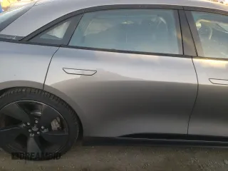 2024 Lucid Air Touring z VIN 50EA1TEA1RA004646, wystawiony jako Copart lot #88122555 z przebiegiem Nie podano mil oraz Szkody całkowita. Historia ofert i sprzedaży dostępna na DreamBid. Obrazek 10.