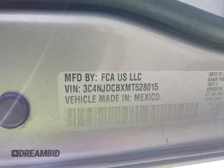 2021 Jeep Compass Limited with VIN 3C4NJDCBXMT528015, listed as a IAAI auction lot 42113829 with 72,325 mi miles and . Bid and sale history available at DreamBid. Image 9.