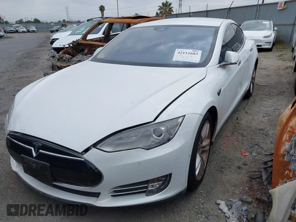 2016 Tesla Model S 90D with VIN 5YJSA1E40GF123543, listed as a IAAI auction lot 42111603 with 126,445 mi miles and . Bid and sale history available at DreamBid. Image 18.