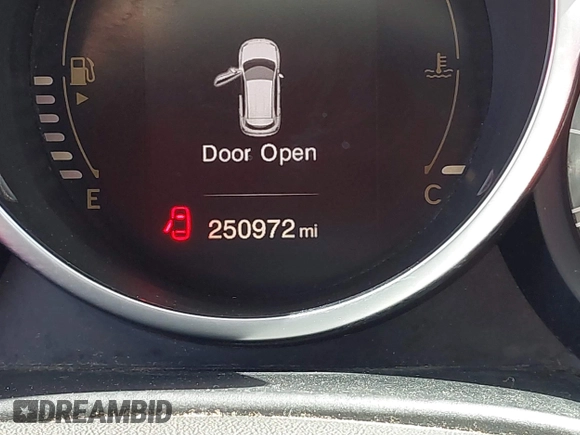 2016 FIAT 500X Pop with VIN ZFBCFXAT5GP369986, listed as a IAAI auction lot 42614776 with 250,972 mi miles and . Bid and sale history available at DreamBid. Image 15.