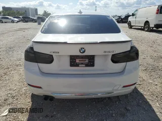2013 BMW 3 Series 328i xDrive z VIN WBA3B5C57DF597059, wystawiony jako Copart lot #52441895 z przebiegiem 154 003 mil mil oraz Szkoda całkowita • Salvage title. Historia ofert i sprzedaży dostępna na DreamBid. Obrazek 6.