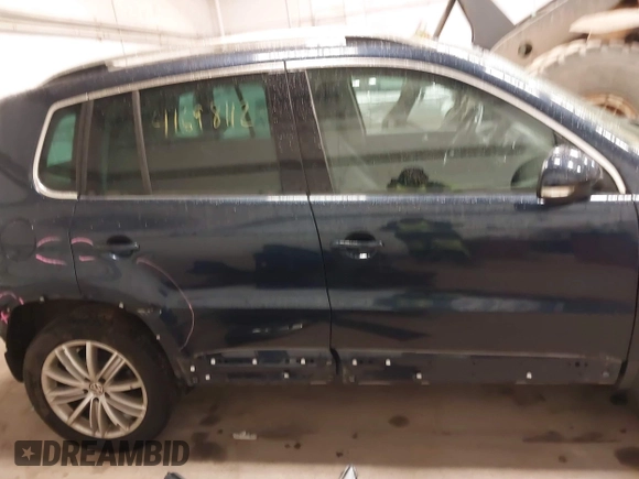 2016 Volkswagen Tiguan S with VIN WVGBV7AX6GW029794, listed as a IAAI auction lot 41698112 with 73,084 mi miles and . Bid and sale history available at DreamBid. Image 13.