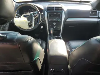 2014 Ford Explorer XLT with VIN 1FM5K8D81EGA48387, listed as a Copart auction lot 43701575 with 111,753 mi miles and Clean Title. Bid and sale history available at carsss.com. Image 8.