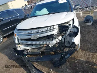 2013 Ford Explorer XLT with VIN 1FM5K7D97DGC88108, listed as a IAAI auction lot 42180147 with 156,905 mi miles and . Bid and sale history available at carsss.com. Image 12.
