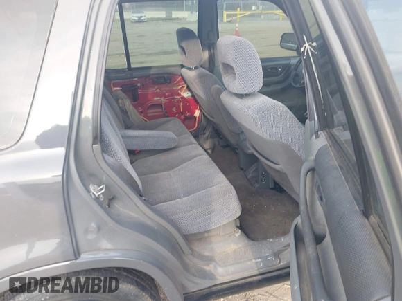 1997 Honda CR-V with VIN JHLRD1841VC003782, listed as a IAAI auction lot 41783689 with 18,521 mi miles. Bid and sale history available at carsss.com. Image 8.