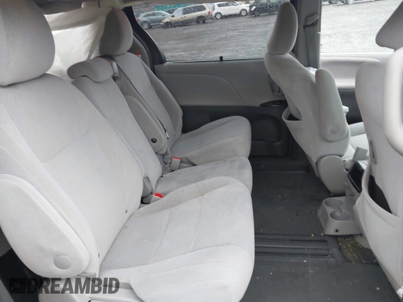 2015 Toyota Sienna LE AAS with VIN 5TDKK3DC3FS635681, listed as a IAAI auction lot 41988400 with 122,669 mi miles and . Bid and sale history available at DreamBid. Image 8.