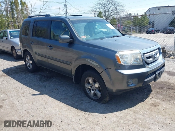 2009 Honda Pilot EX-L with VIN 5FNYF48649B018548, listed as a IAAI auction lot 42069029 with 198,098 mi miles and . Bid and sale history available at carsss.com. Image 1.