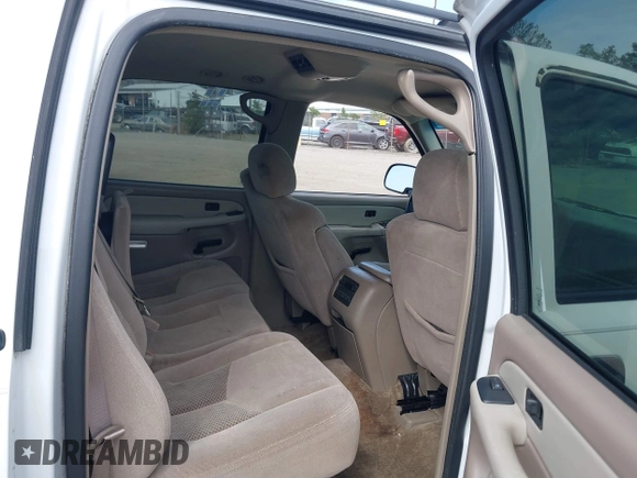2003 Chevrolet Suburban LT with VIN 3GNFK16Z53G273961, listed as a IAAI auction lot 41875181 with 194,091 mi miles and . Bid and sale history available at DreamBid. Image 8.