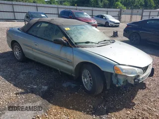 2005 Chrysler Sebring Touring z VIN 1C3EL55R25N567343, wystawiony jako IAAI lot #42447317 z przebiegiem Nie podano mil oraz . Historia ofert i sprzedaży dostępna na DreamBid. Obrazek 1.