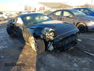 2019 Ford Mustang EcoBoost z VIN 1FA6P8TH7K5133596, wystawiony jako IAAI lot #41423178 z przebiegiem 123 372 mil mil oraz . Historia ofert i sprzedaży dostępna na DreamBid. Obrazek 1.