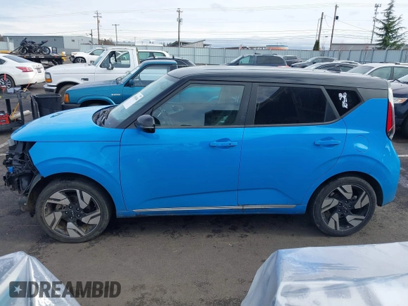 2023 Kia Soul GT-Line with VIN KNDJ53AU7P7200271, listed as a IAAI auction lot 41506384 with 34,393 mi miles. Bid and sale history available at carsss.com. Image 15.