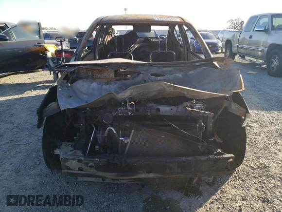2015 Nissan Versa SV z VIN 3N1CN7AP3FL817657, wystawiony jako Copart lot #42966555 z przebiegiem Nie podano mil oraz Nie do naprawy • Non repairable. Historia ofert i sprzedaży dostępna na DreamBid. Obrazek 5.