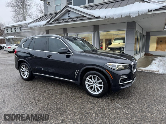 2021 BMW X5 sDrive40i with VIN 5UXCR4C04M9G59370, listed as a Copart auction lot 46171165 with 132,083 mi miles and Clean Title. Bid and sale history available at carsss.com. Image 1.