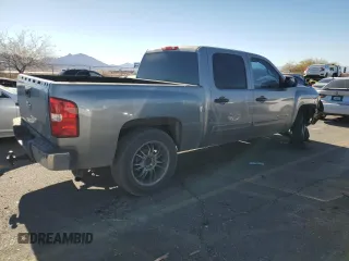 2007 Chevrolet Silverado 1500 Work Truck with VIN 2GCEC13C471504915, listed as a Copart auction lot 88535595 with 157,537 mi miles and Salvage Title. Bid and sale history available at DreamBid. Image 3.