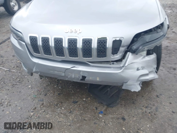 2019 Jeep Cherokee Latitude Plus with VIN 1C4PJMLX7KD104542, listed as a IAAI auction lot 41972055 with 105,129 mi miles. Bid and sale history available at carsss.com. Image 21.