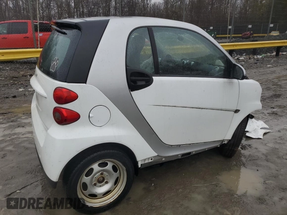 2012 Smart fortwo Pure with VIN WMEEJ3BA7CK574275, listed as a Copart auction lot 43440735 with Not provided miles and Salvage title. Bid and sale history available at DreamBid. Image 3.