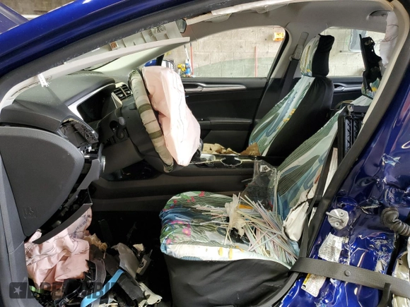 2016 Ford Fusion SE z VIN 3FA6P0H73GR191887, wystawiony jako Copart lot #63478345 z przebiegiem Nie podano mil oraz Szkoda całkowita • Salvage title. Historia ofert i sprzedaży dostępna na DreamBid. Obrazek 7.