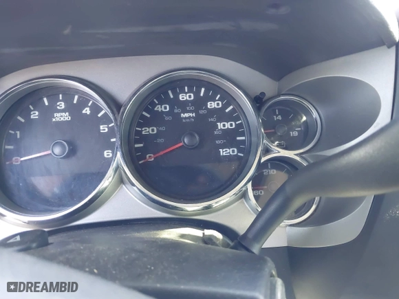 2007 Chevrolet Silverado 1500 LT w/1LT with VIN 2GCEC13C671544431, listed as a IAAI auction lot 41476046 with 133,476 mi miles. Bid and sale history available at carsss.com. Image 7.