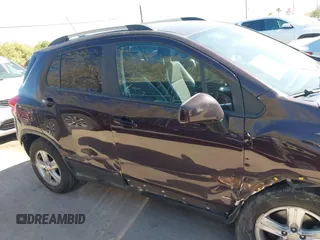 2021 Chevrolet Trax LT with VIN KL7CJPSM4MB364271, listed as a IAAI auction lot 41861337 with 65,930 mi miles. Bid and sale history available at carsss.com. Image 13.