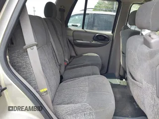 2002 Chevrolet TrailBlazer LS with VIN 1GNDS13S822194130, listed as a IAAI auction lot 42130711 with 196,938 mi miles and . Bid and sale history available at DreamBid. Image 8.