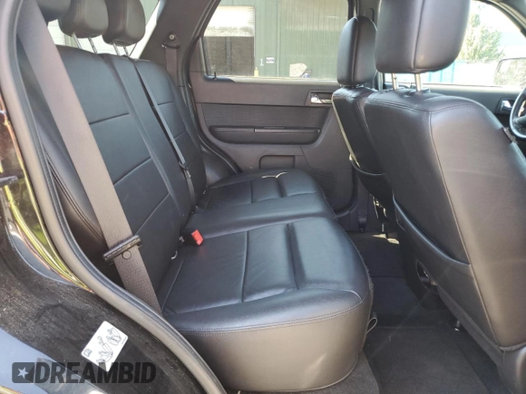 2010 Ford Escape Limited с VIN 1FMCU9EG4AKB62047, выставлен на аукционе Copart как лот 62946685 с пробегом 87 232 миль миль и Списание • Salvage title. История ставок и продаж доступна на DreamBid. Изображение 10.