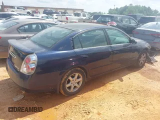 2006 Nissan Altima SE z VIN 1N4BL11D86N365762, wystawiony jako IAAI lot #42275034 z przebiegiem 212 759 mil mil oraz . Historia ofert i sprzedaży dostępna na DreamBid. Obrazek 4.