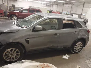 2022 Mitsubishi Outlander Sport ES with VIN JA4ARUAU3NU018733, listed as a IAAI auction lot 41320736 with 31,653 mi miles. Bid and sale history available at carsss.com. Image 15.