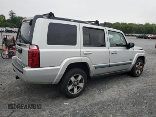 2008 Jeep Commander Sport with VIN 1J8HG48K98C149652, listed as a Copart auction lot 63973014 with 213,947 mi miles and Salvage Title. Bid and sale history available at carsss.com. Image 3.