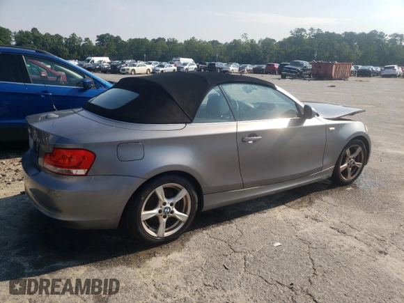 2013 BMW 1 Series 128i z VIN WBAUL7C50DVU09856, wystawiony jako Copart lot #62916024 z przebiegiem 114 529 mil mil oraz Szkoda całkowita • Salvage title. Historia ofert i sprzedaży dostępna na DreamBid. Obrazek 3.