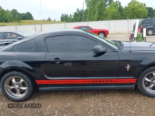 2006 Ford Mustang Standard with VIN 1ZVFT80N965157675, listed as a IAAI auction lot 42472331 with 153,220 mi miles and . Bid and sale history available at DreamBid. Image 14.