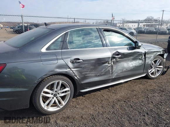 2022 Audi A4 S line Premium Plus z VIN WAUEAAF41NN015360, wystawiony jako IAAI lot #41320262 z przebiegiem 63 275 mil mil oraz . Historia ofert i sprzedaży dostępna na DreamBid. Obrazek 19.