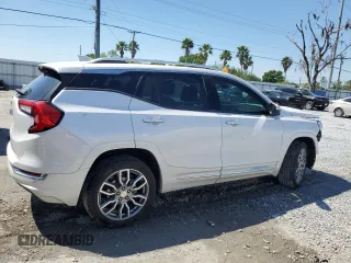 2024 GMC Terrain Denali с VIN 3GKALXEG6RL207779, выставлен на аукционе Copart как лот 50243345 с пробегом 11 548 миль миль и Списание • Salvage title. История ставок и продаж доступна на DreamBid. Изображение 3.