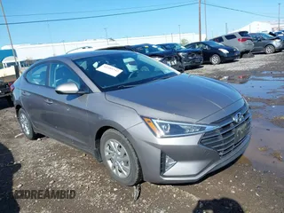 2020 Hyundai Elantra SE z VIN KMHD74LF3LU901845, wystawiony jako IAAI lot #42289742 z przebiegiem 45 673 mil mil oraz . Historia ofert i sprzedaży dostępna na DreamBid. Obrazek 1.