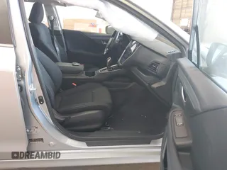 2021 Subaru Legacy Premium z VIN 4S3BWAD67M3013571, wystawiony jako IAAI lot #42562978 z przebiegiem 71 846 mil mil oraz . Historia ofert i sprzedaży dostępna na DreamBid. Obrazek 5.