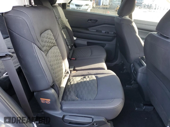 2024 Nissan Pathfinder S z VIN 5N1DR3AC1RC275076, wystawiony jako Copart lot #82521824 z przebiegiem 16 240 mil mil oraz Szkoda całkowita • Salvage title. Historia ofert i sprzedaży dostępna na DreamBid. Obrazek 11.