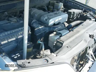 2003 Toyota 4Runner Limited z VIN JTEZT17R338002013, wystawiony jako IAAI lot #43250143 z przebiegiem 215 161 mil mil oraz . Historia ofert i sprzedaży dostępna na DreamBid. Obrazek 12.