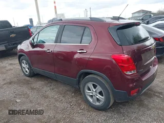 2017 Chevrolet Trax LT with VIN 3GNCJLSB0HL250919, listed as a IAAI auction lot 42092001 with 101,920 mi miles. Bid and sale history available at carsss.com. Image 3.