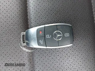 2020 Mercedes-Benz GLE 350 with VIN 4JGFB4JEXLA193905, listed as a IAAI auction lot 42347660 with 55,312 mi miles and . Bid and sale history available at DreamBid. Image 11.