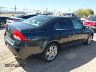 2010 Mercury Milan z VIN 3MEHM0HAXAR628345, wystawiony jako IAAI lot #42031713 z przebiegiem 241 285 mil mil oraz . Historia ofert i sprzedaży dostępna na DreamBid. Obrazek 4.