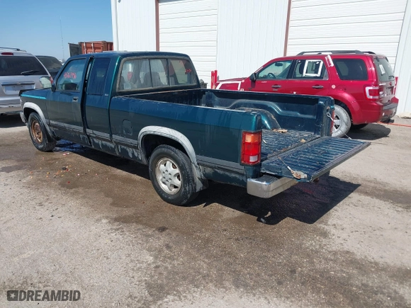 1995 Dodge Dakota with VIN 1B7GL23X3SS144109, listed as a IAAI auction lot 41767996 with 204,670 mi miles. Bid and sale history available at carsss.com. Image 3.