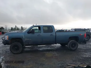 2010 Chevrolet Silverado 3500HD with VIN 1GC4K1B64AF108669, listed as a IAAI auction lot 41289721 with 206,448 mi miles and . Bid and sale history available at DreamBid. Image 14.