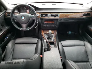 2006 BMW 3 Series 325i with VIN WBAVB13506KR59910, listed as a Copart auction lot 54754715 with 107,181 mi miles and Salvage title. Bid and sale history available at DreamBid. Image 8.