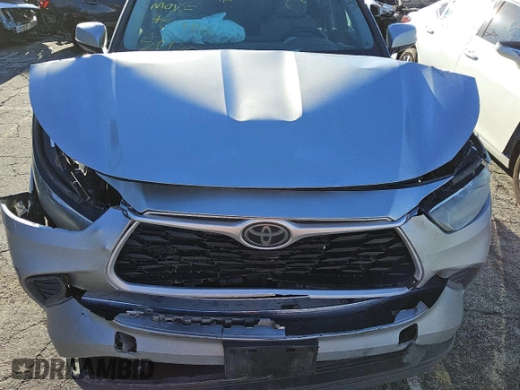 2020 Toyota Highlander L z VIN 5TDCZRAH9LS017585, wystawiony jako Copart lot #46586135 z przebiegiem Nie podano mil oraz Czysty tytuł • Clean title. Historia ofert i sprzedaży dostępna na DreamBid. Obrazek 12.