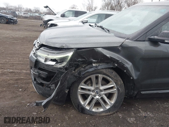 2016 Ford Explorer XLT with VIN 1FM5K8D89GGC03268, listed as a IAAI auction lot 41837937 with 175,463 mi miles and . Bid and sale history available at carsss.com. Image 6.