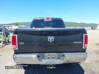 2018 Ram 2500 Laramie with VIN 3C6UR5NL9JG276737, listed as a IAAI auction lot 42378589 with 75,897 mi miles and . Bid and sale history available at DreamBid. Image 16.