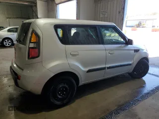 2010 Kia Soul + with VIN KNDJT2A22A7162471, listed as a Copart auction lot 52181415 with 273,716 mi miles and Salvage Title. Bid and sale history available at carsss.com. Image 3.