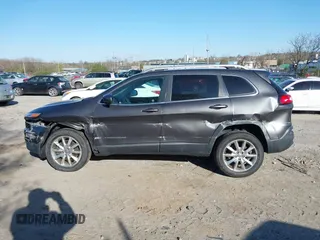 2014 Jeep Cherokee Limited with VIN 1C4PJMDS3EW140238, listed as a IAAI auction lot 41985580 with 145,614 mi miles. Bid and sale history available at carsss.com. Image 13.