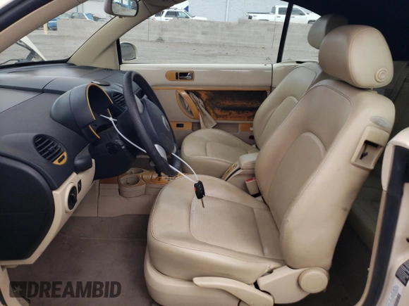 2003 Volkswagen Beetle GLS с VIN 3VWCD21Y33M320106, выставлен на аукционе Copart как лот 45298905 с пробегом 125 961 миль миль и Списание • Salvage title. История ставок и продаж доступна на DreamBid. Изображение 7.