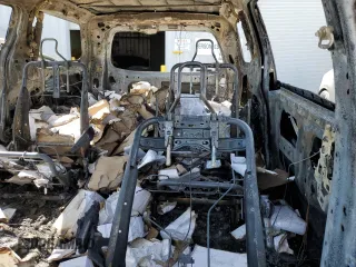 2014 Toyota Sienna L z VIN 5TDZK3DC1ES473465, wystawiony jako Copart lot #52207815 z przebiegiem Nie podano mil oraz Nie do naprawy • Non repairable. Historia ofert i sprzedaży dostępna na DreamBid. Obrazek 10.