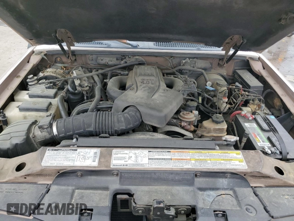 1998 Ford Explorer XL с VIN 1FMZU34E8WUD28654, выставлен на аукционе Copart как лот 50938175 с пробегом 315 748 миль миль и Списание • Salvage title. История ставок и продаж доступна на DreamBid. Изображение 12.